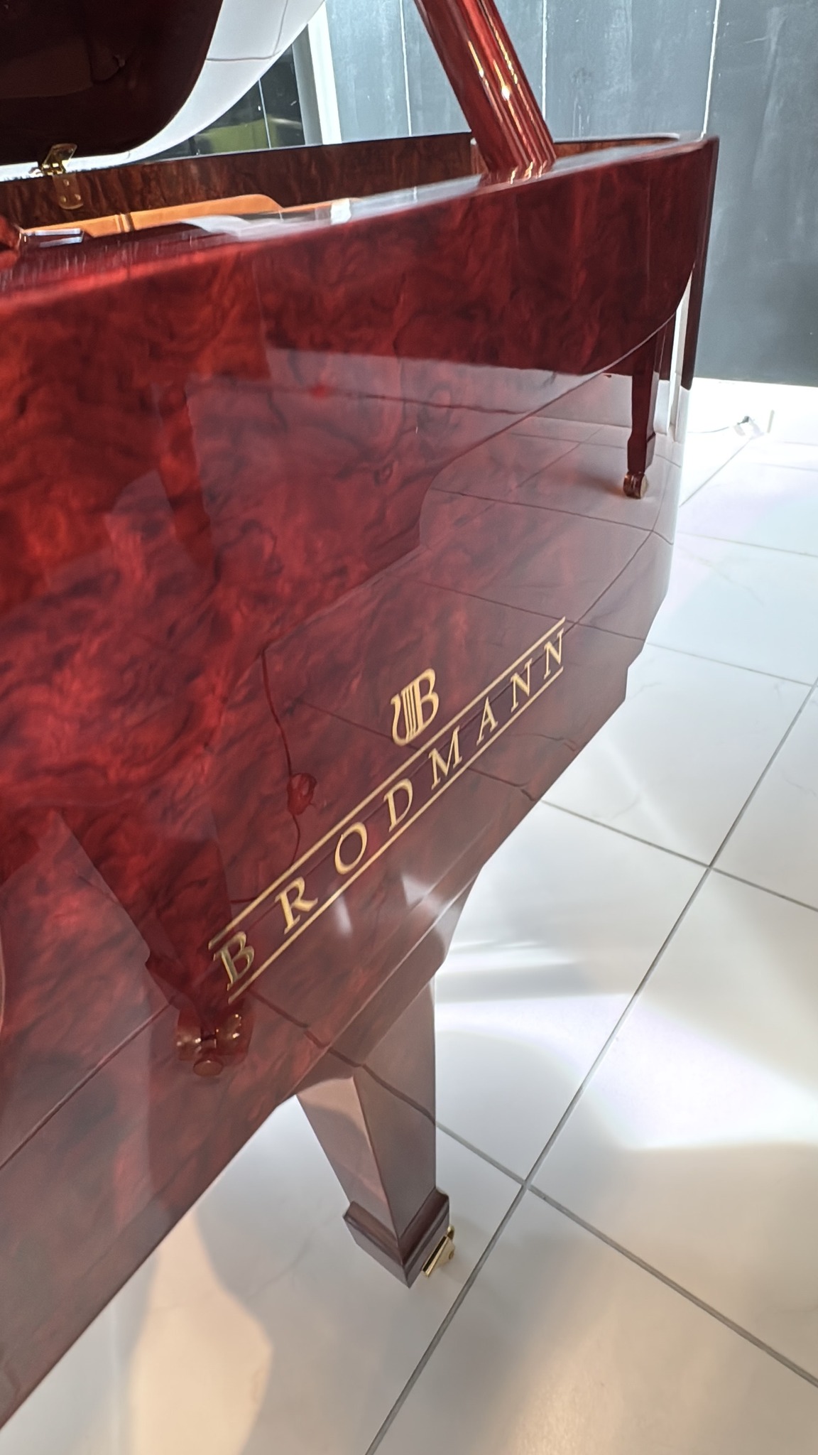 Broadman PE-162 piano