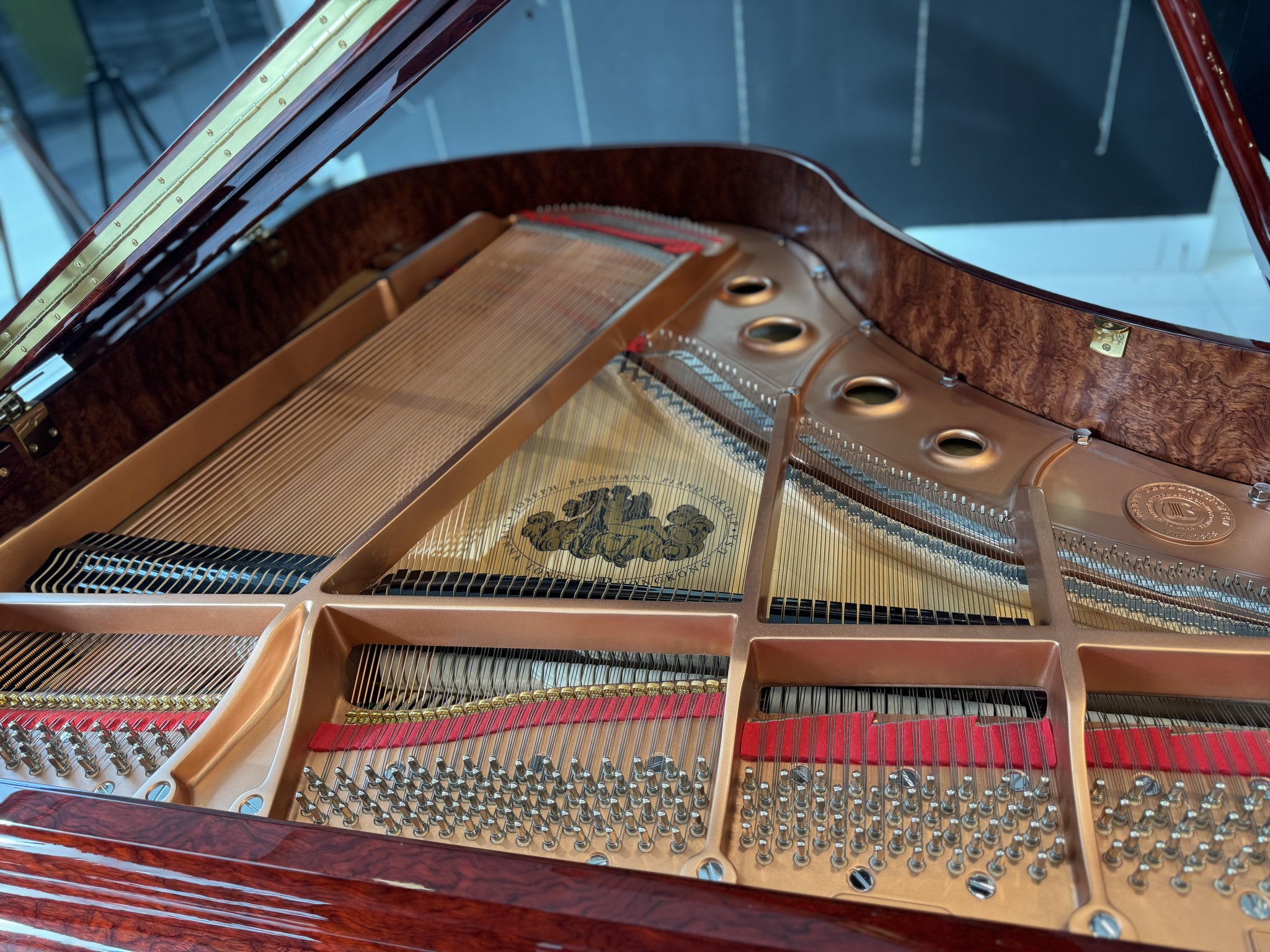 Broadman PE-162 piano detail