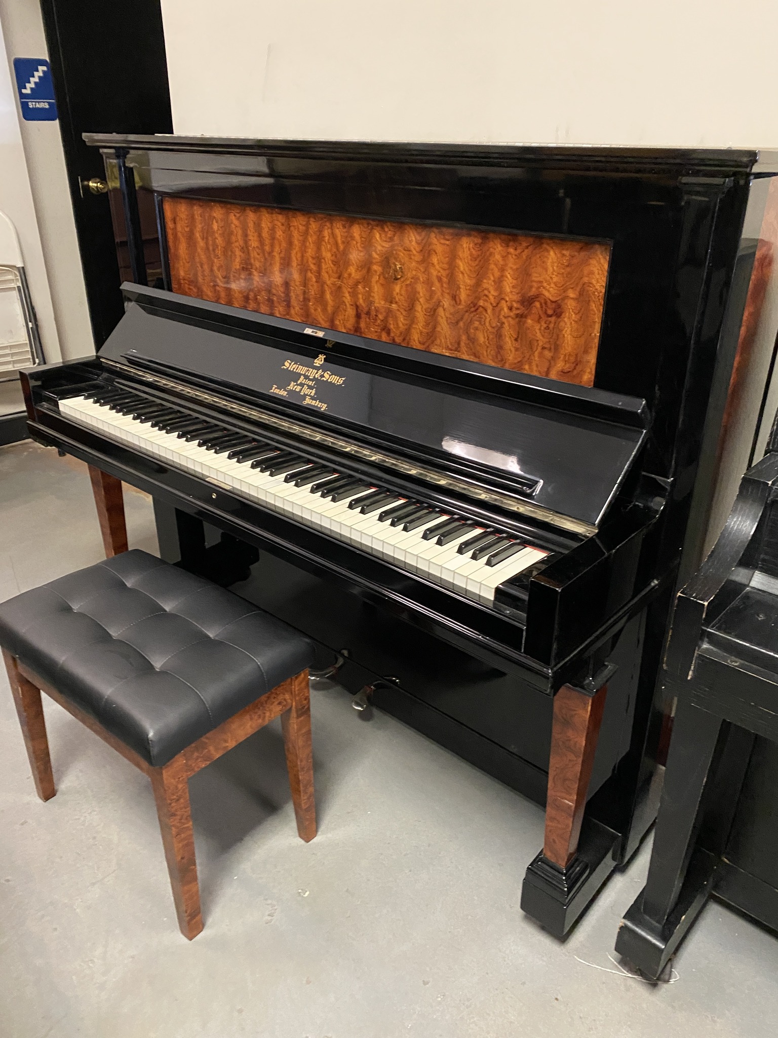 Steinway K-52 Upright piano